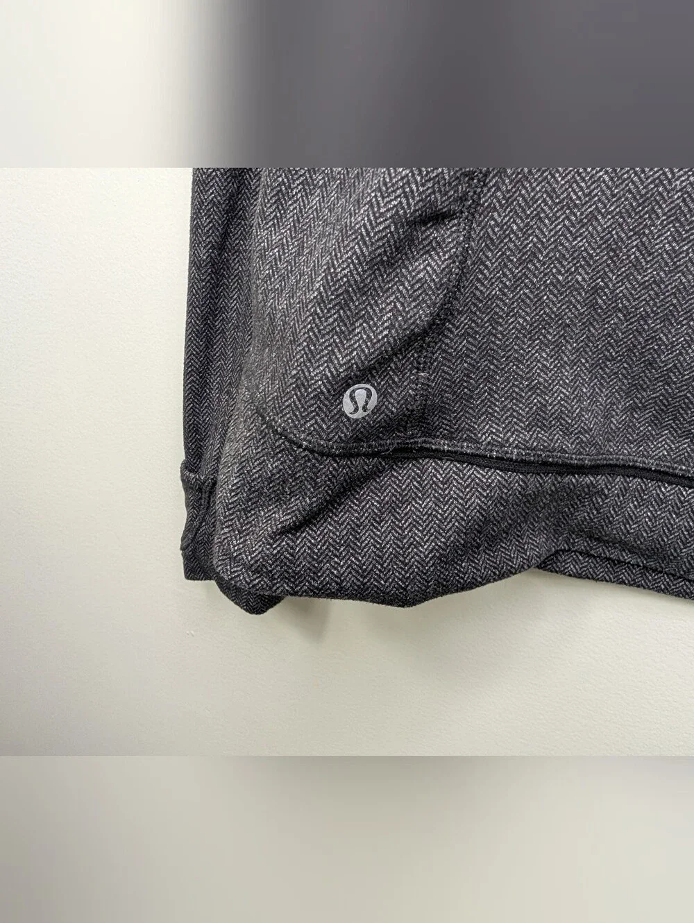 Lululemon Think Fast Pullover Womens 10 1/4 Zip Sweatshirt Long Sleeve Thumbhole